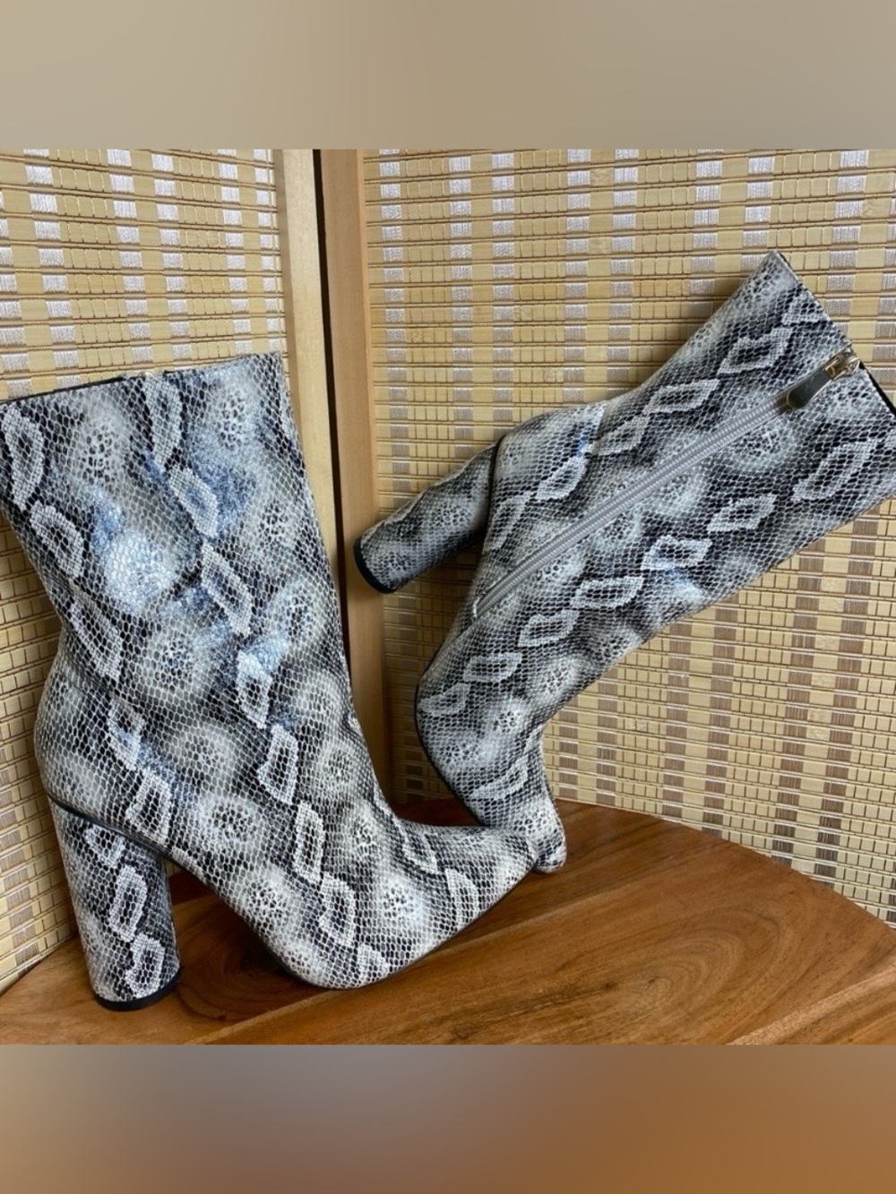 Fashion Nova Woman’s 7.5 Black White Midnight Lover Snakeskin Boots Mid Calf